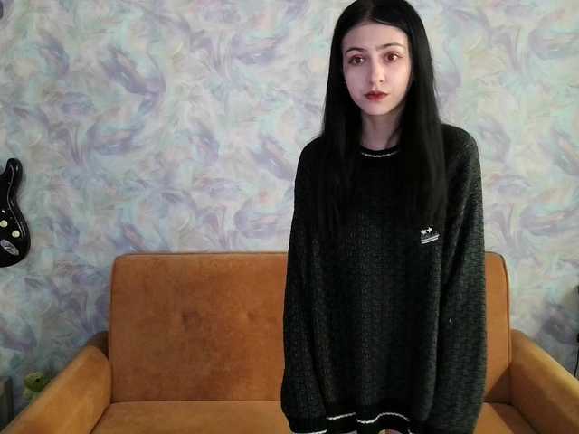 Welcome to my chat room! Feel free to say hi 😊