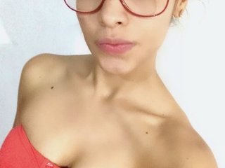 Erotic video chat Mariamg