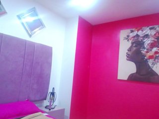 Erotic video chat Mariana-Lux