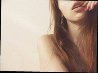 Erotic video chat Vredinakissx