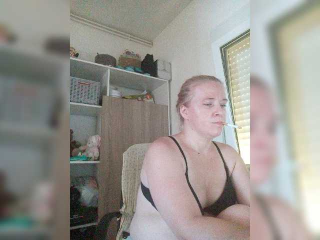 Broadcast screenshots lorenarubia