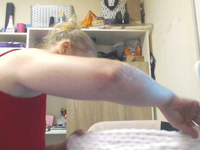 Broadcast screenshots lorenarubia