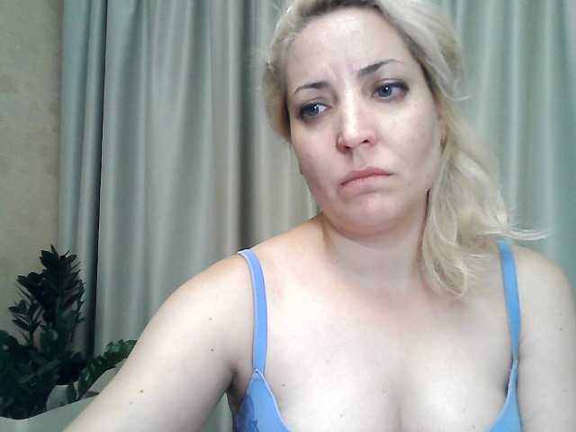 Photos mariska-kiska look at camera 25, show nipple 20, show breast 40, open pussy 50, open ass 70, undress and show my holes 100 tokens