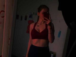 Erotic video chat Marivellaa