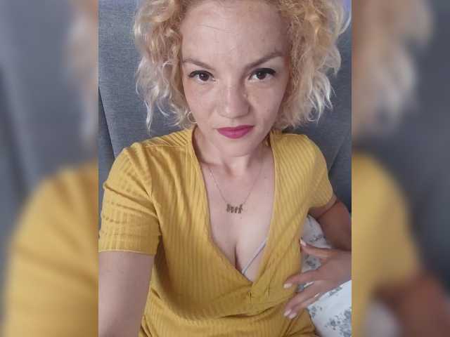 Broadcast screenshots MarleenQueen
