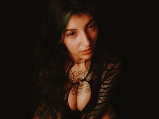 Erotic video chat Marllena