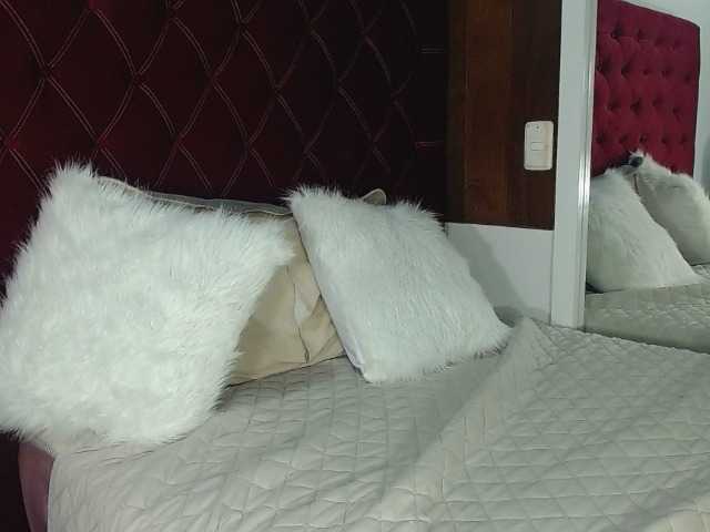 Broadcast screenshots MarthaSelf