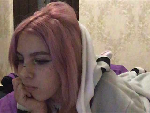 Broadcast screenshots MaryMarkisa