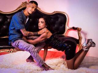 Erotic video chat MaxandAnnie