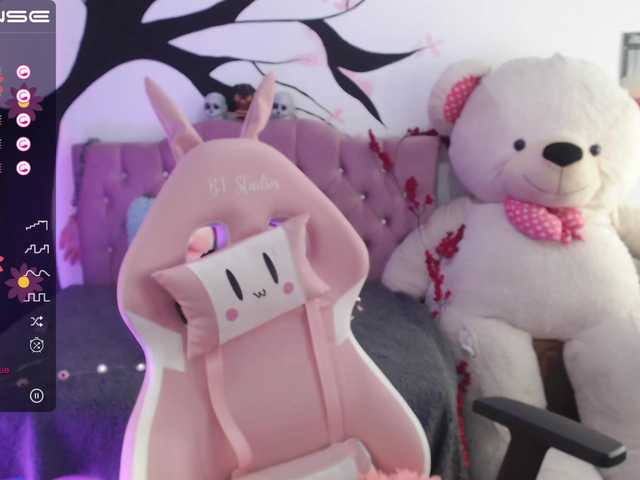Broadcast screenshots maya-tay