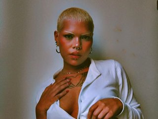 Erotic video chat Maze-silver-star