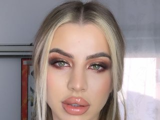 Erotic video chat Megan-Ros