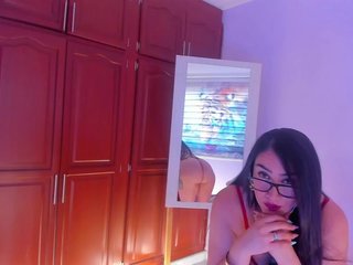 Erotic video chat MeganHotCurvy