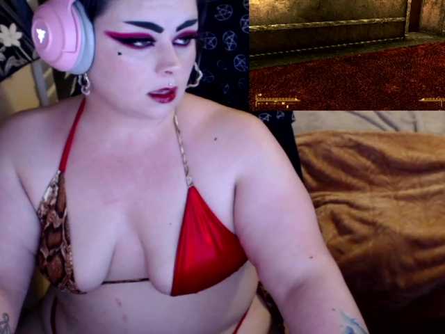 Photos Megz6669 Lingerie Gaming Party!!!! #smoking #femdom #chubby #bbw #gaming