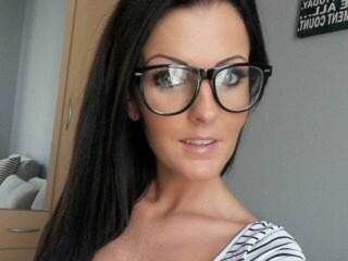 Erotic video chat MelanieAn