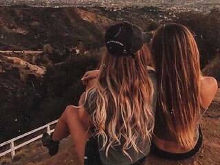 Erotic video chat MelanieAndDonna