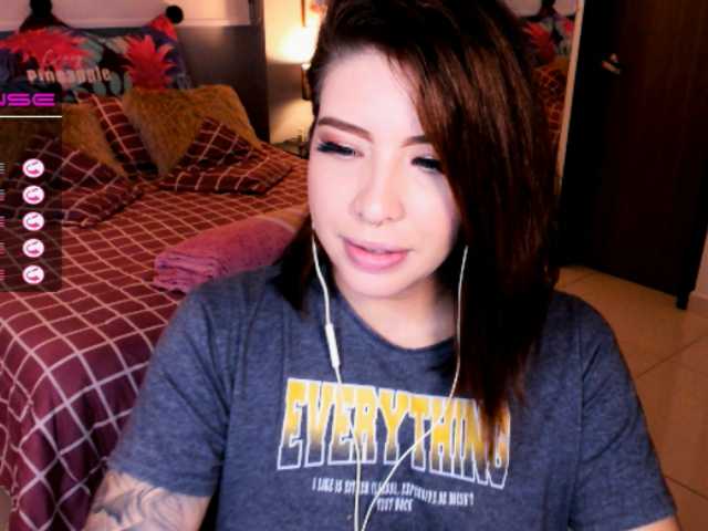 Broadcast screenshots MelanyBemberg