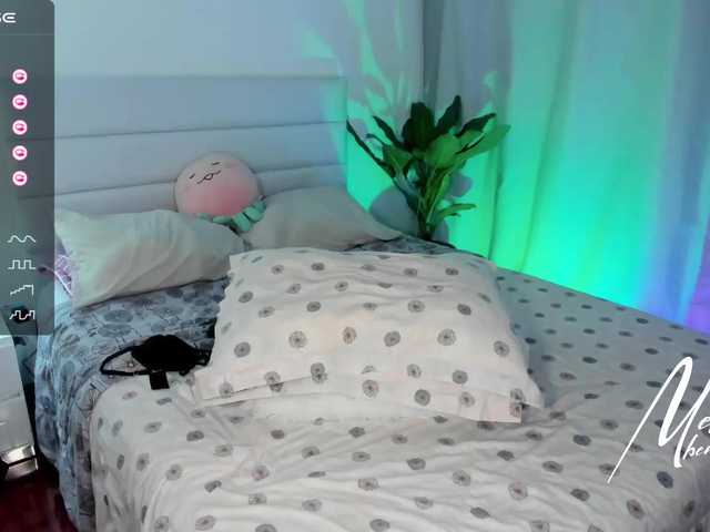 Broadcast screenshots MelanyBemberg