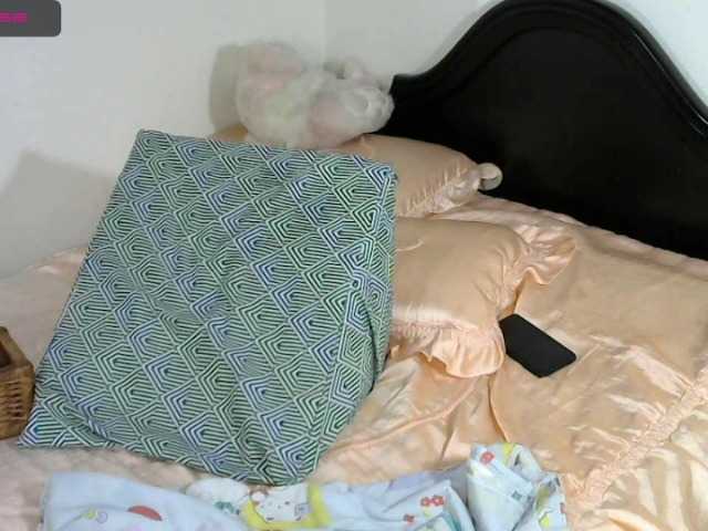 Broadcast screenshots melissaDelis