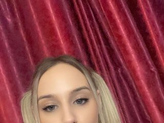 Erotic video chat mellisakim