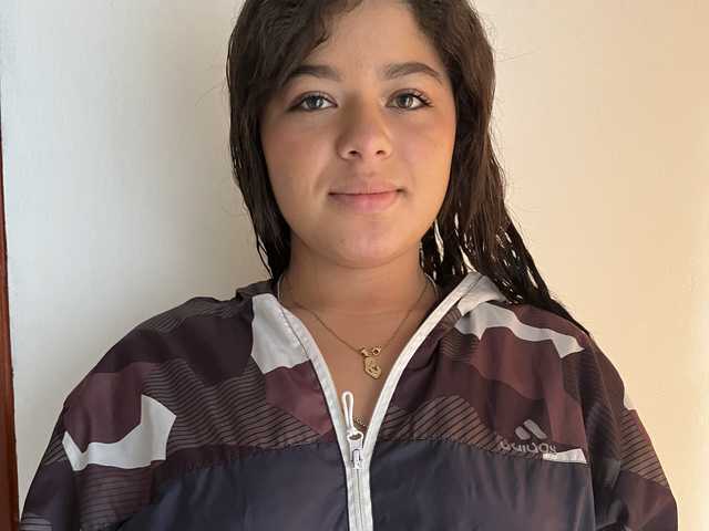 Photo of the profile melodygiron25