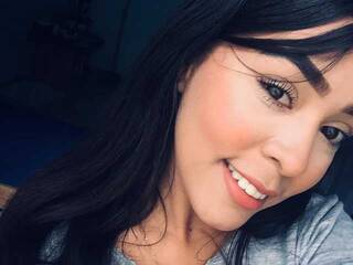 Erotic video chat mely-milu