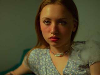 Erotic video chat MenanieVils