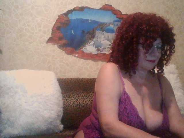 Photos MerryBerry7 ass 20 boobs 30 pussy 80 all naked 120 open cam 10попа 20 грудь 30 киска 80 голая 120