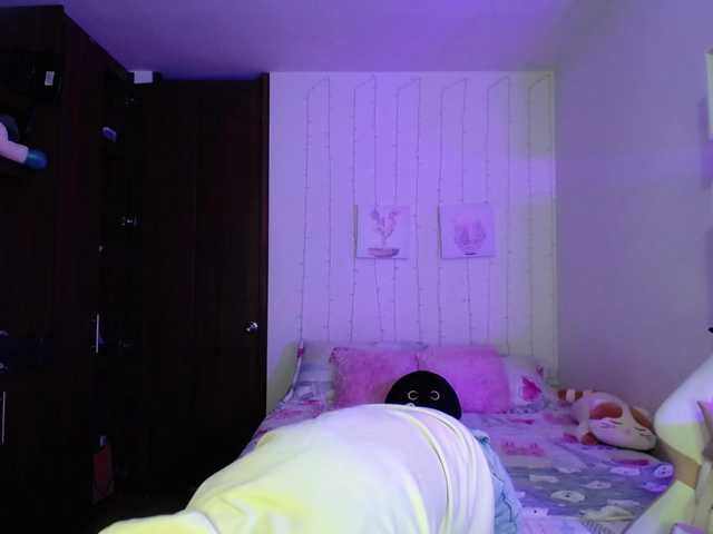 Broadcast screenshots BabyMia