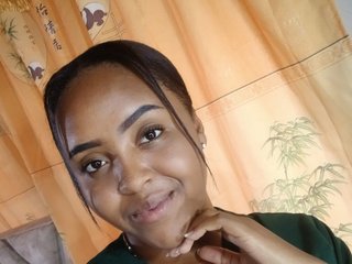 Erotic video chat Mia-Brown18