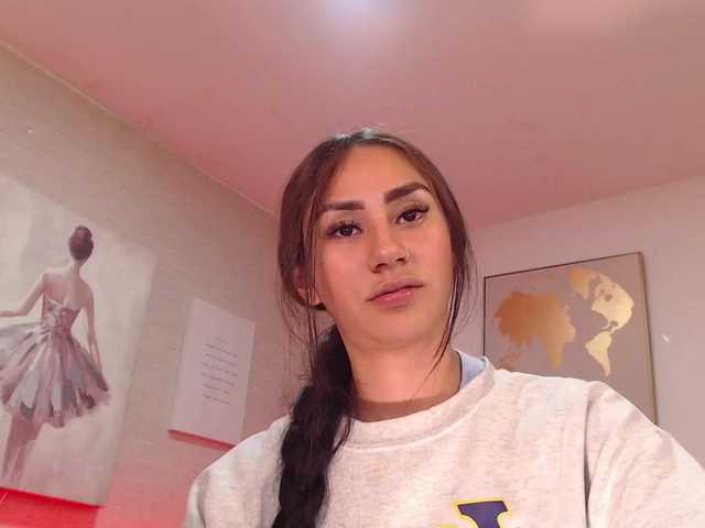 Photos mia-se hello guys today is my first day I hope to spend a nice day you, help me meet my goal naked 120 goals