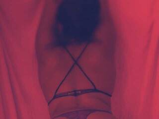 Erotic video chat Mia023