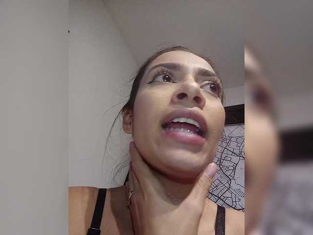 Broadcast screenshots MiaaEevans