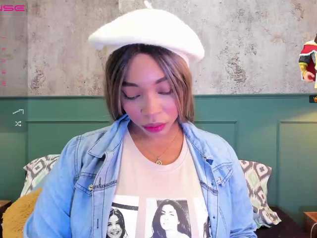 Broadcast screenshots MiaBigBoobs