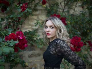 Erotic video chat MiaBlondy