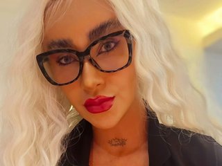 Erotic video chat MiaBrunette
