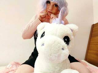 Erotic video chat MiaDoll