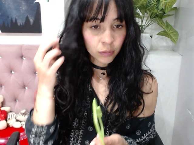 Broadcast screenshots miafirelatin