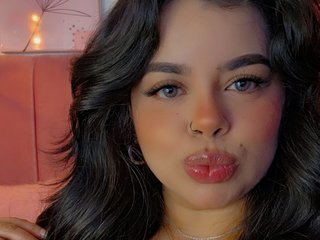 Erotic video chat MiahJoness