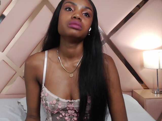 Broadcast screenshots MiaRoosse