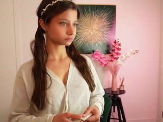 Erotic video chat MiaRouxie