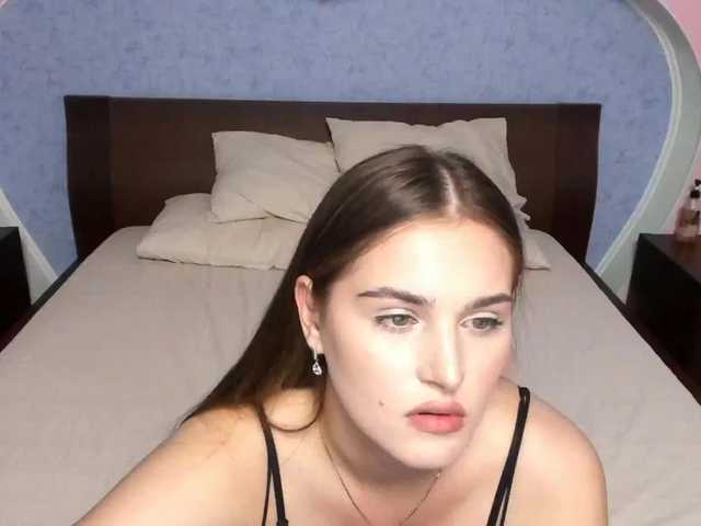 Broadcast screenshots MichelleAlso