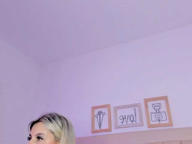 Broadcast screenshots michellEevans