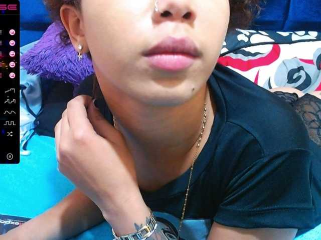 Broadcast screenshots michellerizzo