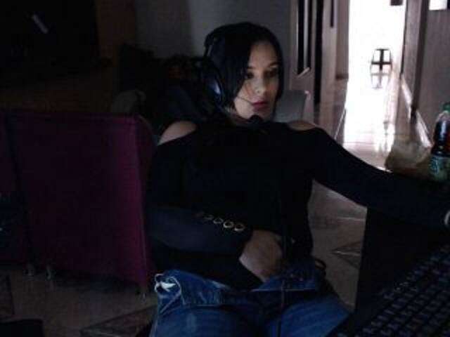 Broadcast screenshots michellove1