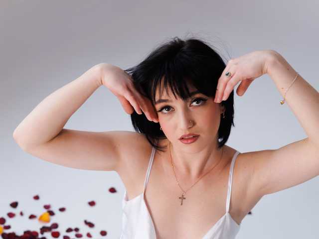 Photo of the profile Midnight_Eva_Mi