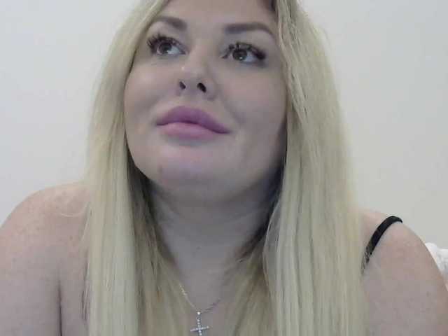 Broadcast screenshots MidnightMolly