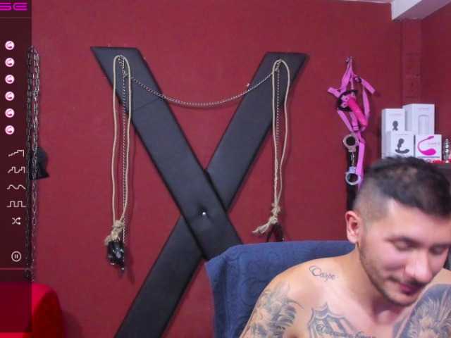 Broadcast screenshots mike-n-violet