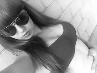 Erotic video chat mikijewel