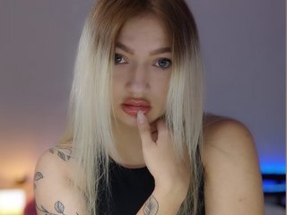Erotic video chat MikkiShows